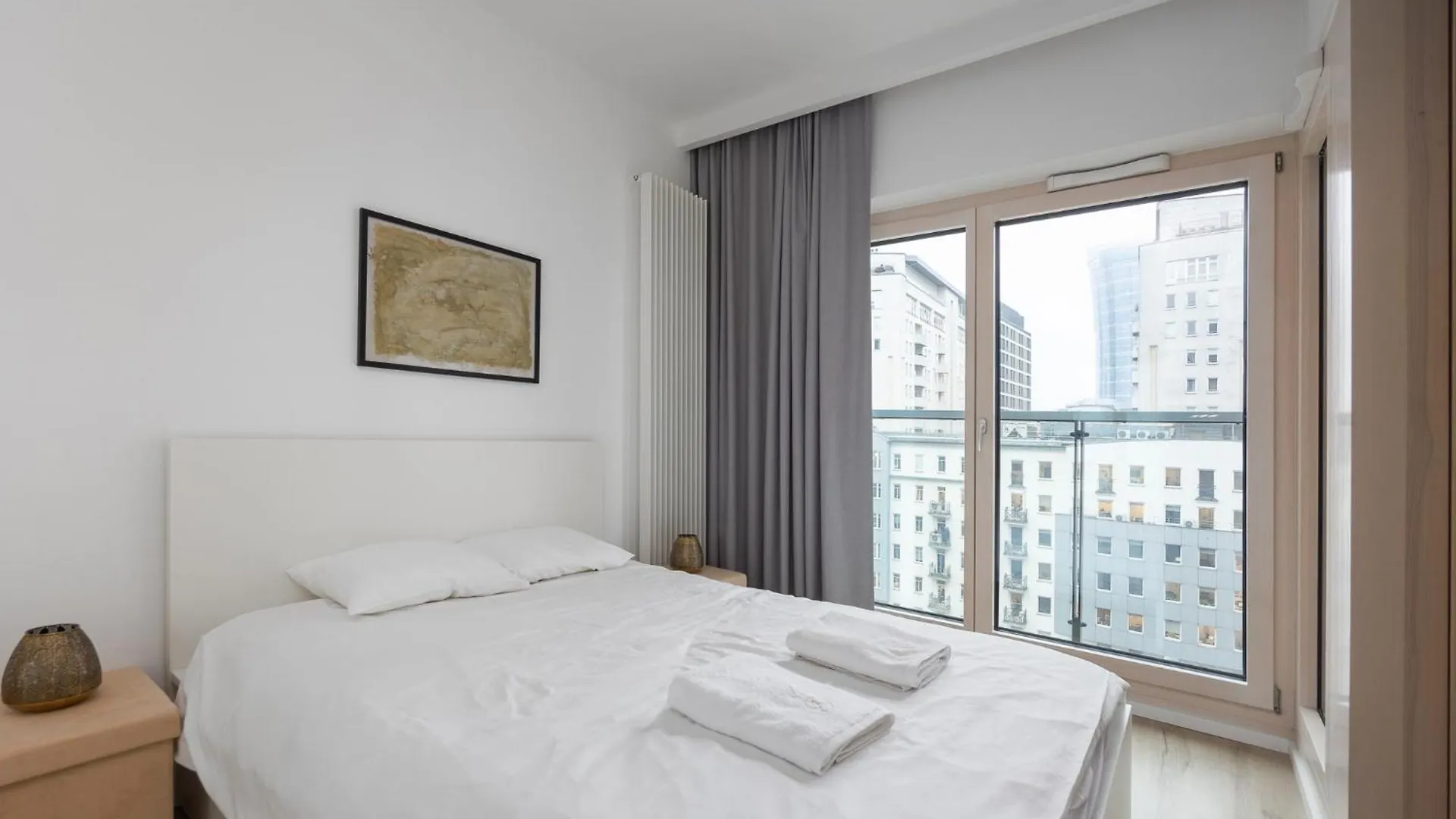 Vipwarsawapartments Onyx Mennica Residence Διαμέρισμα