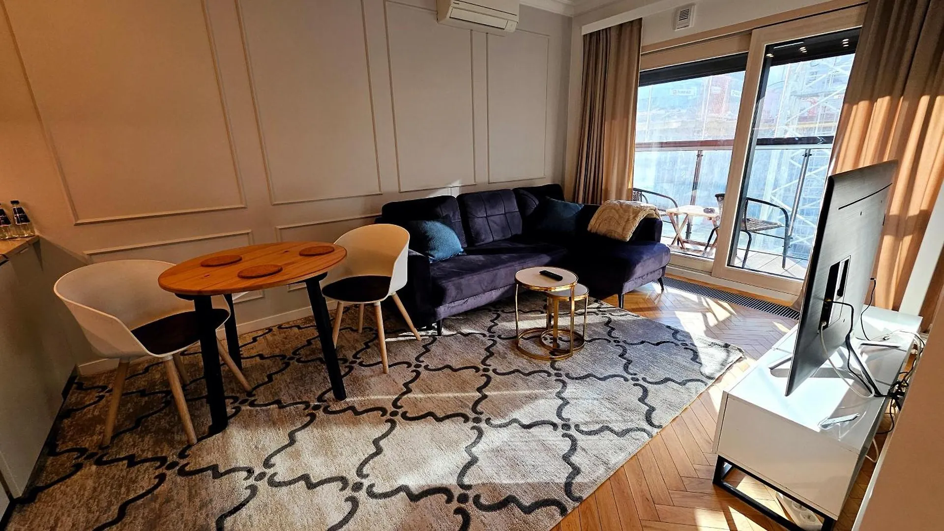 Vipwarsawapartments Onyx Mennica Residence